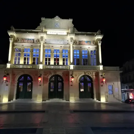 T2 Avec Balcon à15 Km De La Apartamento Béziers